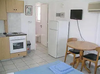 Hotel Renos Apts 3*