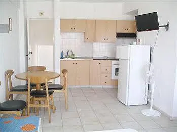 Hotel Renos Apts 3*